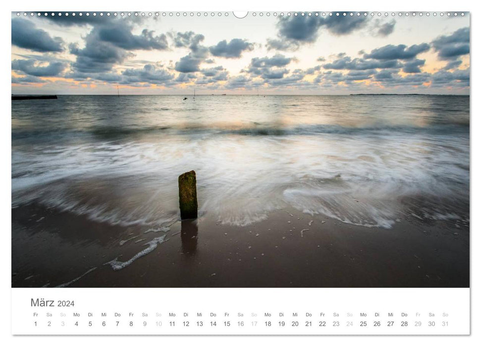 Nordfriesische Inselwelt - Bunte Watt- und Wolkenlandschaften (CALVENDO Premium Wandkalender 2024)