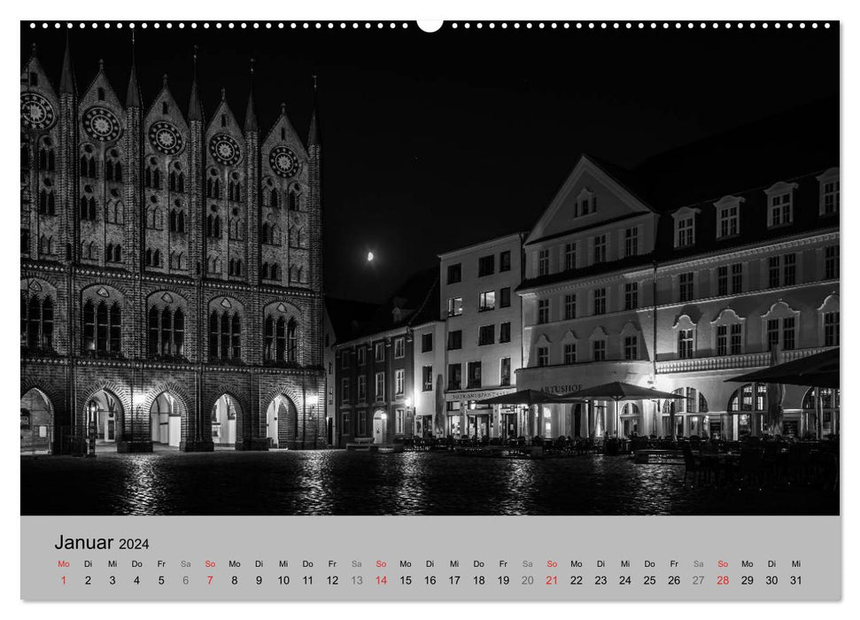 Hansestadt Stralsund bei Nacht (mit GPS-Koordinaten) (CALVENDO Wandkalender 2024)