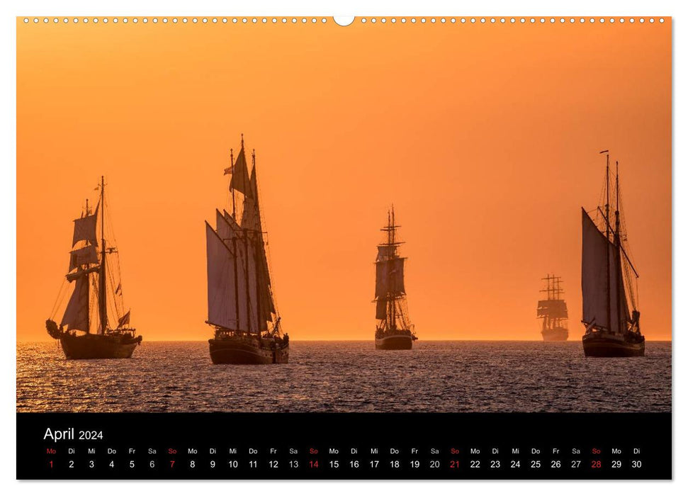 Windjammer auf der Ostsee im Abendlicht (CALVENDO Premium Wandkalender 2024)