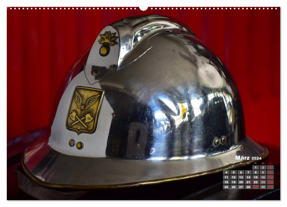 Historical fire brigade helmets (CALVENDO wall calendar 2024) 