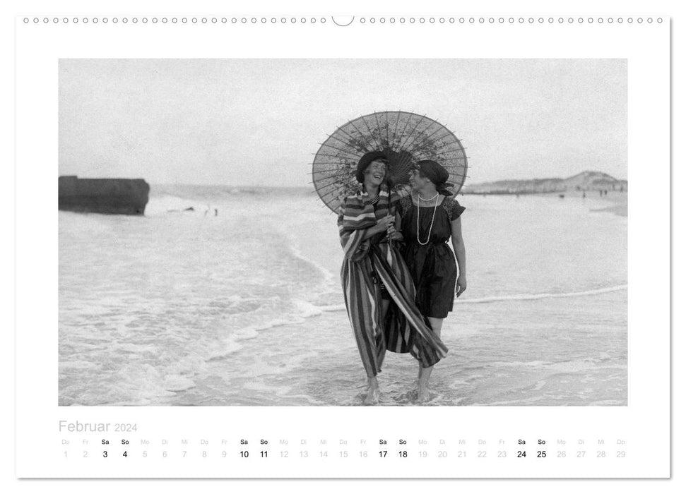 Summer, beach and fashion - enjoyable hours (CALVENDO wall calendar 2024) 