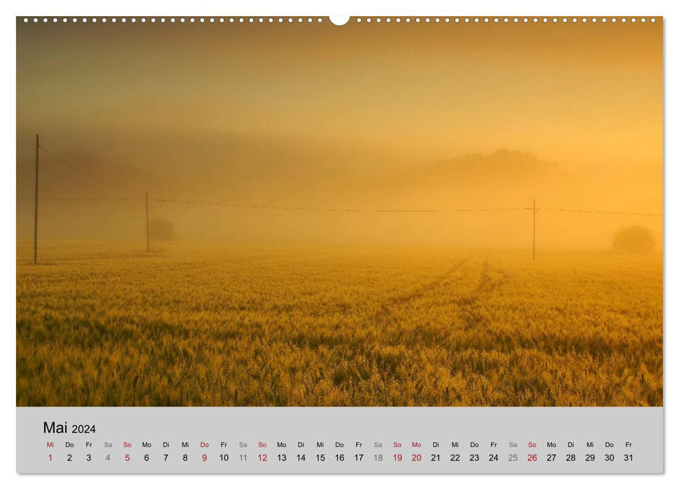 Unterwegs in Nebelwelten (CALVENDO Premium Wandkalender 2024)
