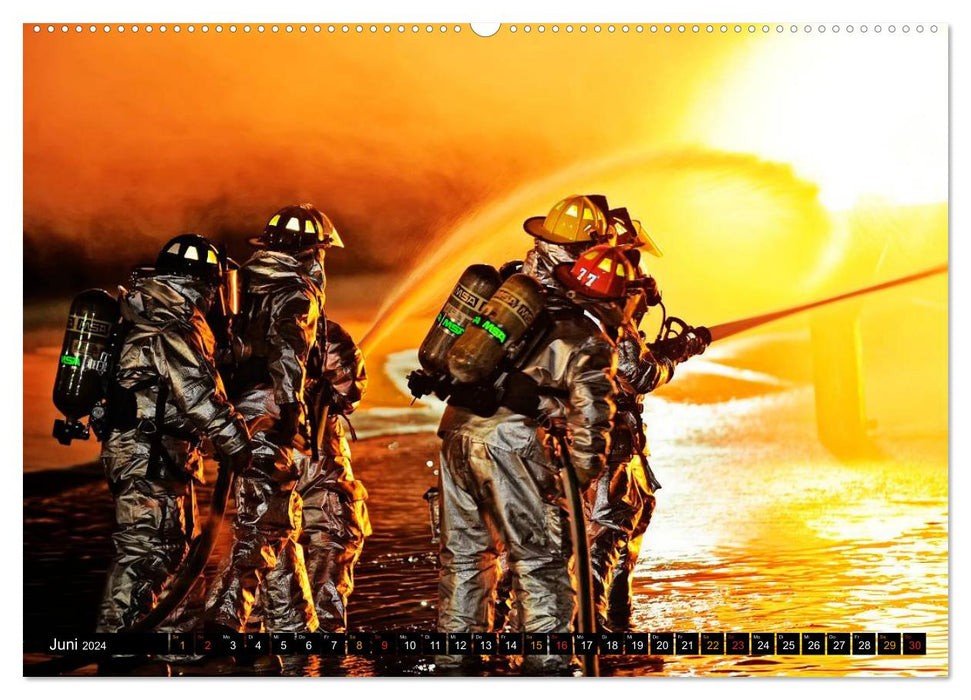 Feuerwehr - Leben mit der Gefahr (CALVENDO Premium Wandkalender 2024)