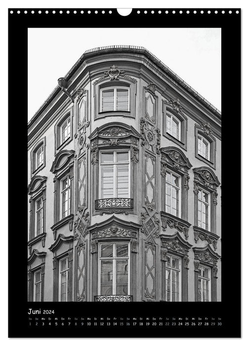 Lovable Munich - Stylized photographs in black and white (CALVENDO wall calendar 2024) 