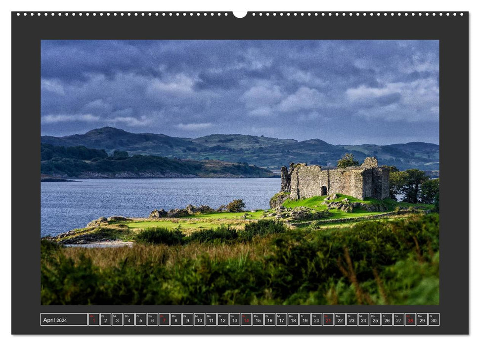 Scotland's Castles - Witnesses to the Past (CALVENDO Premium Wall Calendar 2024) 