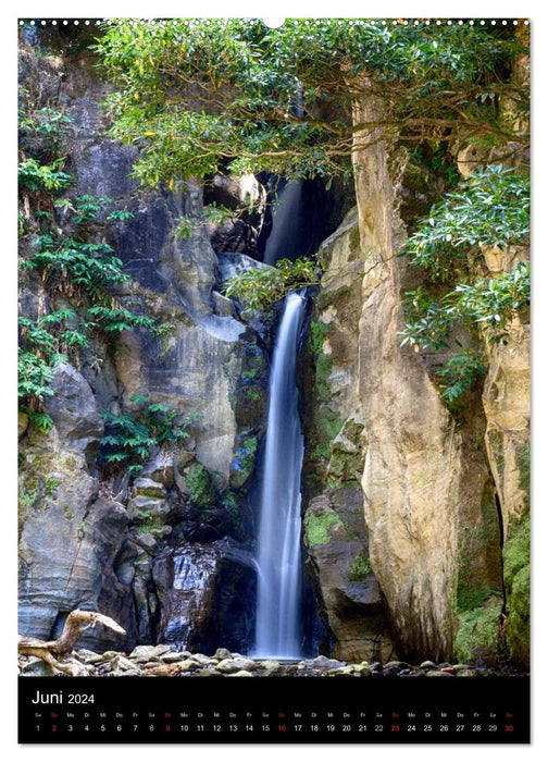 Natural views - waterfalls of the world (CALVENDO Premium Wall Calendar 2024) 