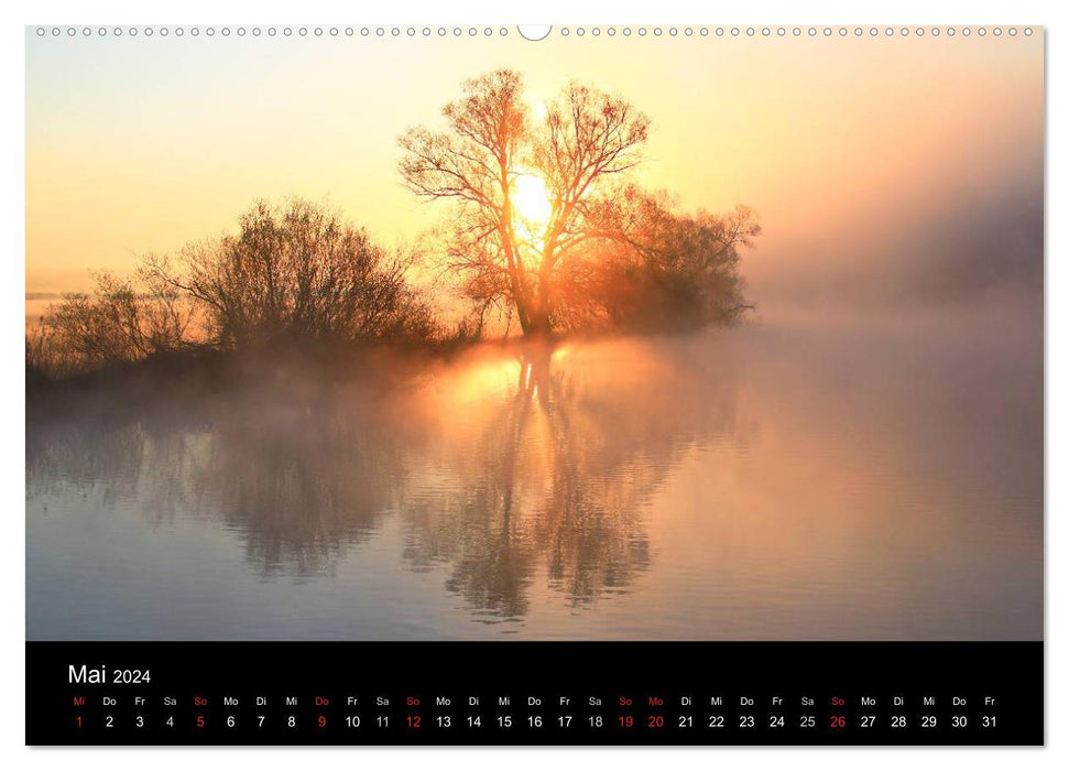 Mystical moments - foggy atmosphere on the Ruhr (CALVENDO Premium Wall Calendar 2024) 