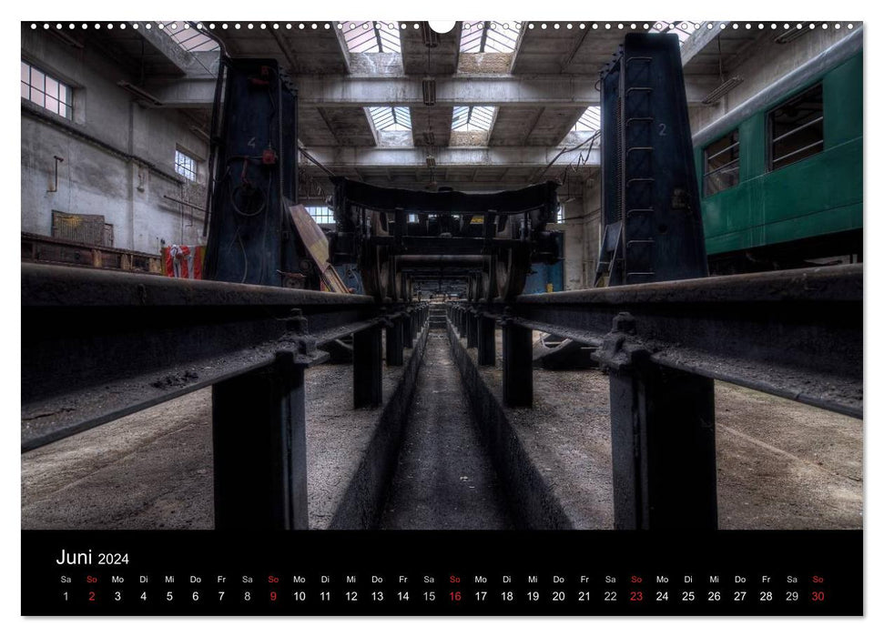 Abandoned Places - The Locomotive Workshop (CALVENDO Wall Calendar 2024) 