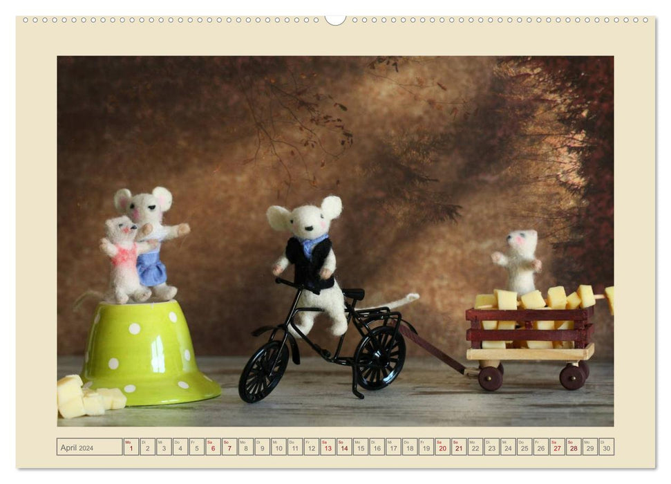 At home with the Mouse family (CALVENDO Premium wall calendar 2024) 