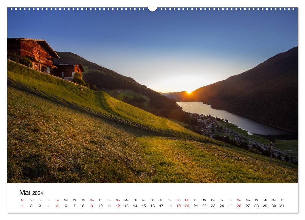 Bergbauernhöfe im Ultental (CALVENDO Premium Wandkalender 2024)