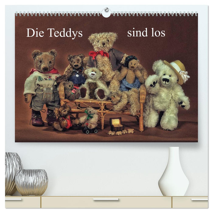 The teddy bears are on the loose (CALVENDO Premium Wall Calendar 2024) 