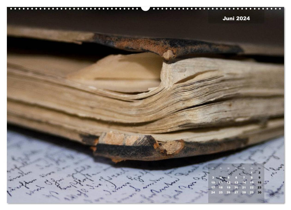 Book Antiques (CALVENDO Premium Wall Calendar 2024) 