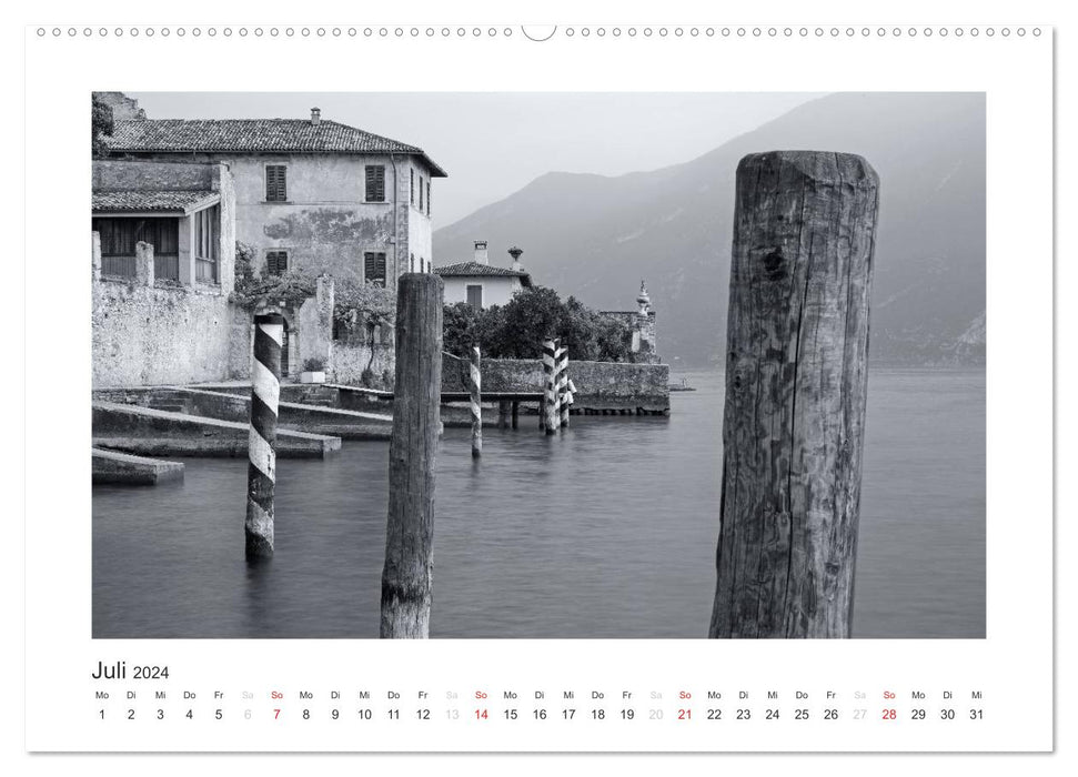 Limone sul Garda black and white (CALVENDO Premium Wall Calendar 2024) 