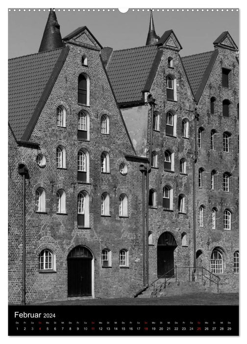 Lübeck schwarz-weiß (CALVENDO Wandkalender 2024)
