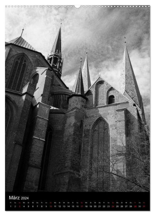 Lübeck black and white (CALVENDO wall calendar 2024) 