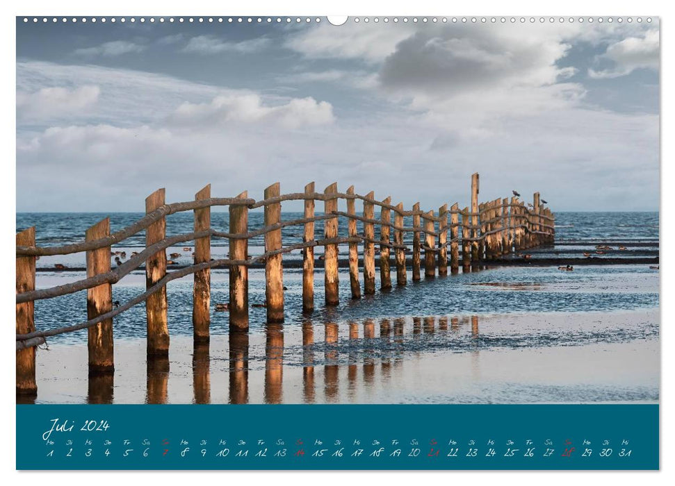 Blick auf die Halbinsel Fischland, Darß und Zingst (CALVENDO Premium Wandkalender 2024)
