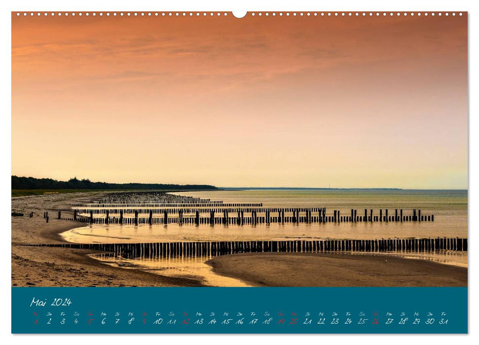 Blick auf die Halbinsel Fischland, Darß und Zingst (CALVENDO Wandkalender 2024)