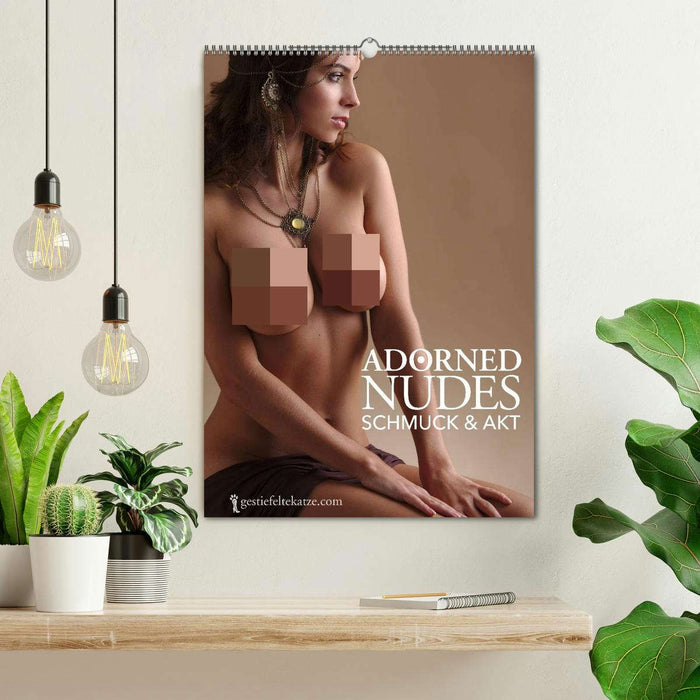 Adorned Nudes - Schmuck und Akt (CALVENDO Wandkalender 2024)