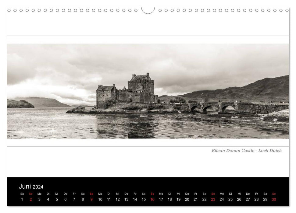 Schwarz-weisses Schottland (CALVENDO Wandkalender 2024)