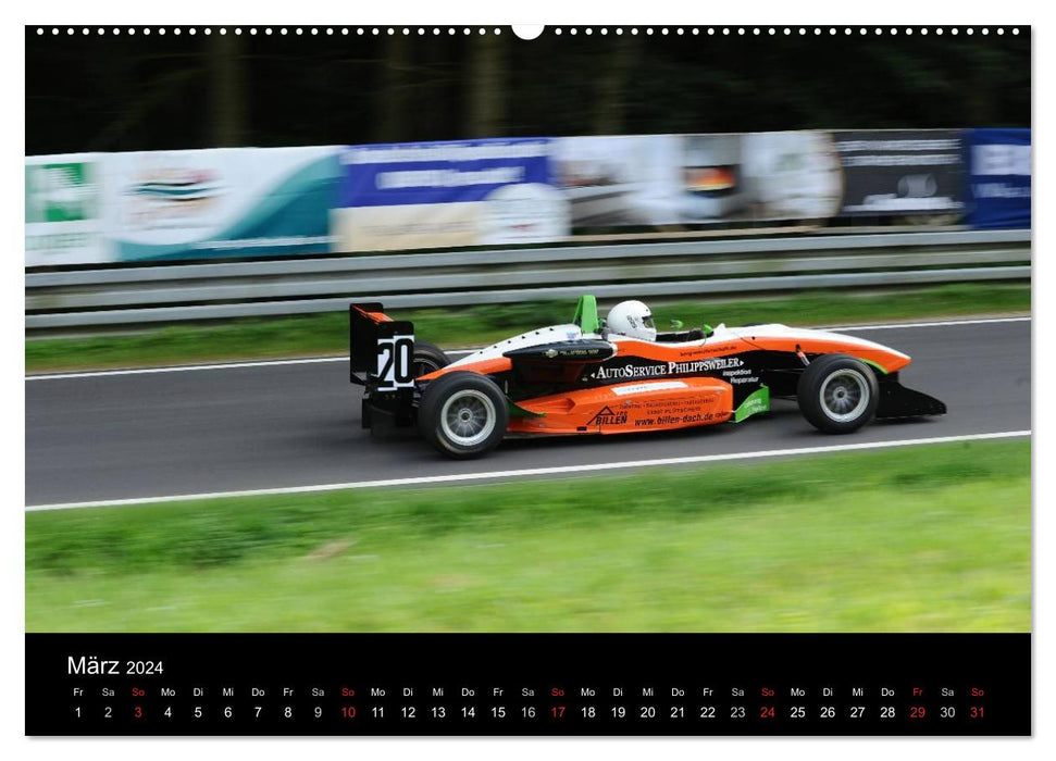 Voitures de course de formule sur la montagne (Calendrier mural CALVENDO Premium 2024) 