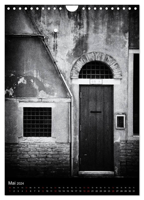 Venice Noir - Das etwas andere Venedig (CALVENDO Wandkalender 2024)