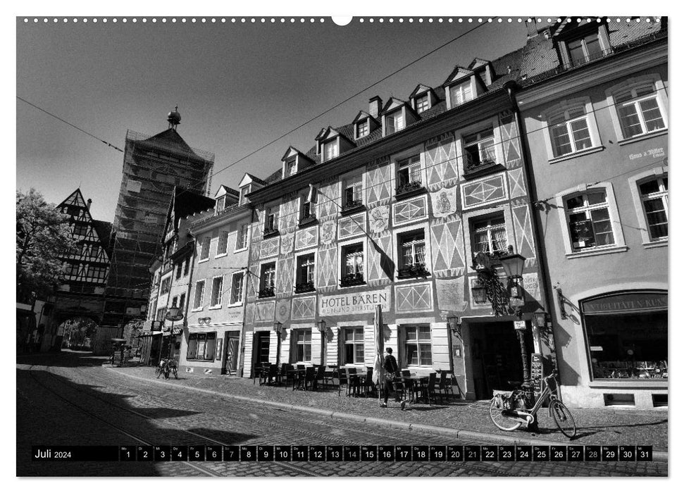 Freiburg i. Breisgau Black on White (CALVENDO Wall Calendar 2024) 