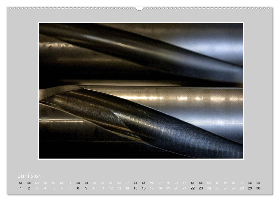 INDUSTRY WITH A DIFFERENCE (CALVENDO Premium Wall Calendar 2024) 