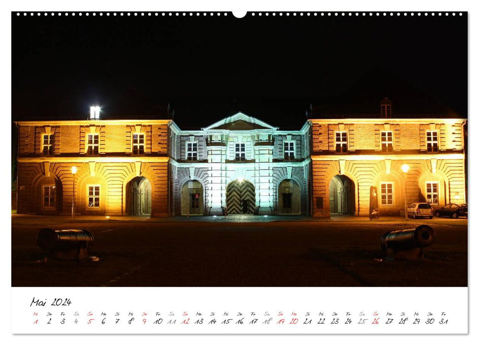 Night shift - Nighttime impressions of the Ruhr area and the Lower Rhine (CALVENDO Premium wall calendar 2024) 