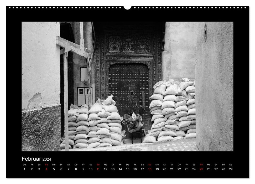 Morocco - nostalgia in black and white (CALVENDO wall calendar 2024) 