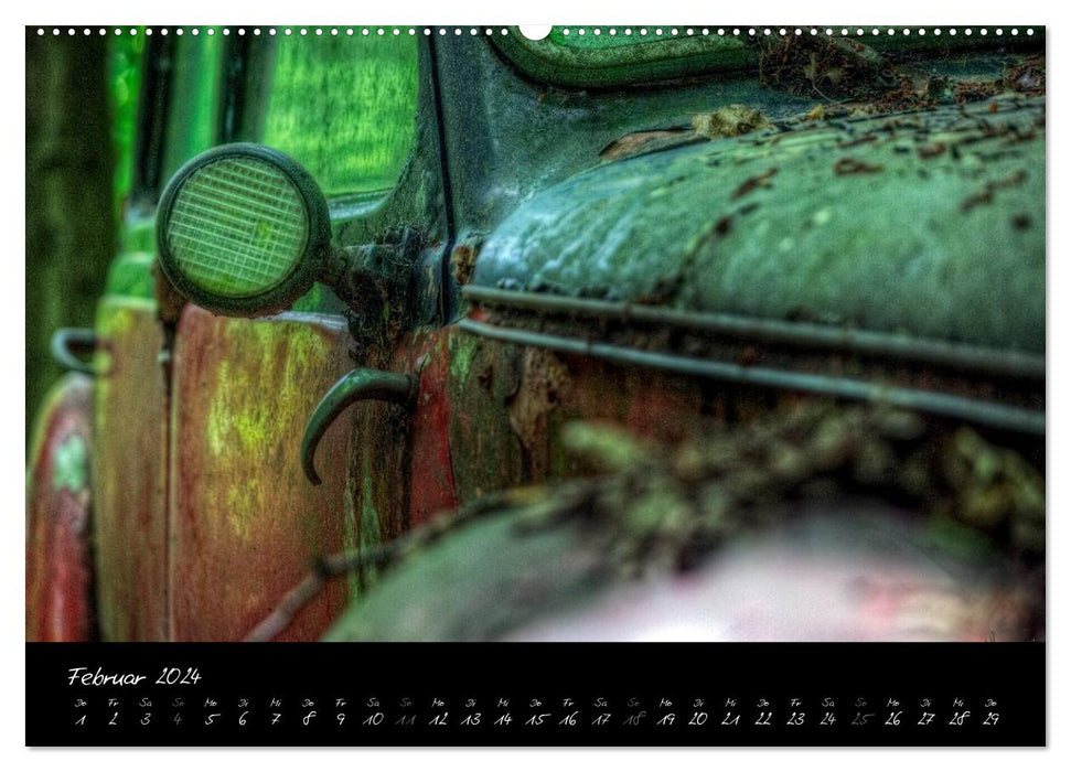 Vintage cars - abandoned rusted forgotten (CALVENDO wall calendar 2024) 