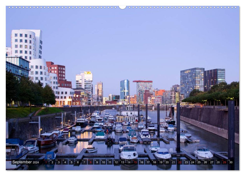 Stadt am Wasser (CALVENDO Premium Wandkalender 2024)