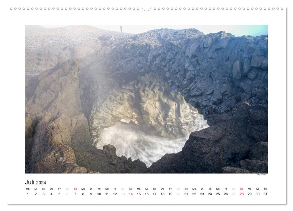 Magisches Island (CALVENDO Premium Wandkalender 2024)