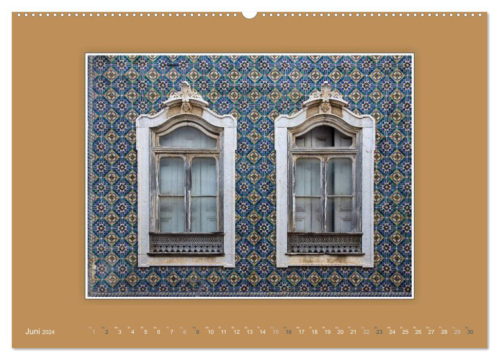 Façades azulejos au Portugal (calendrier mural CALVENDO 2024) 