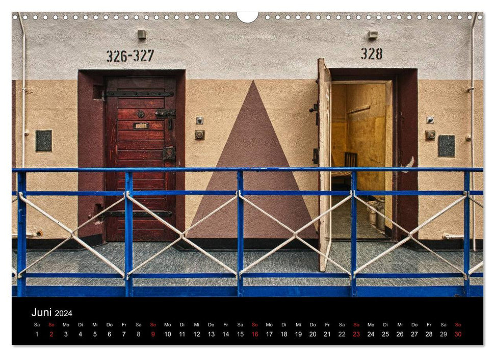 Behind bars (CALVENDO wall calendar 2024) 