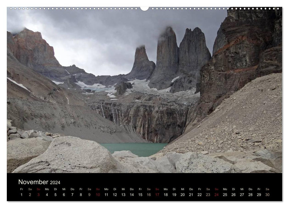 In the Torres del Paine National Park (Chile) (CALVENDO wall calendar 2024) 