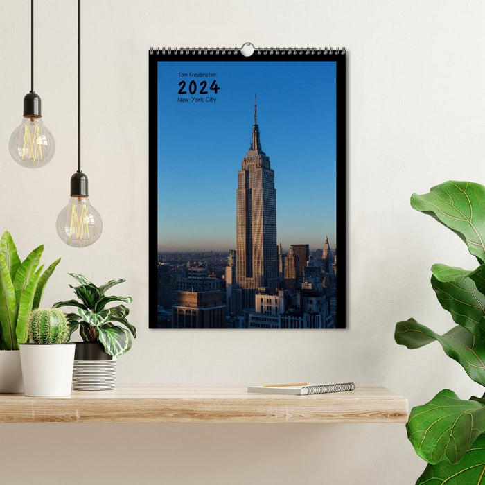 Vertical New York (CALVENDO Wandkalender 2024)