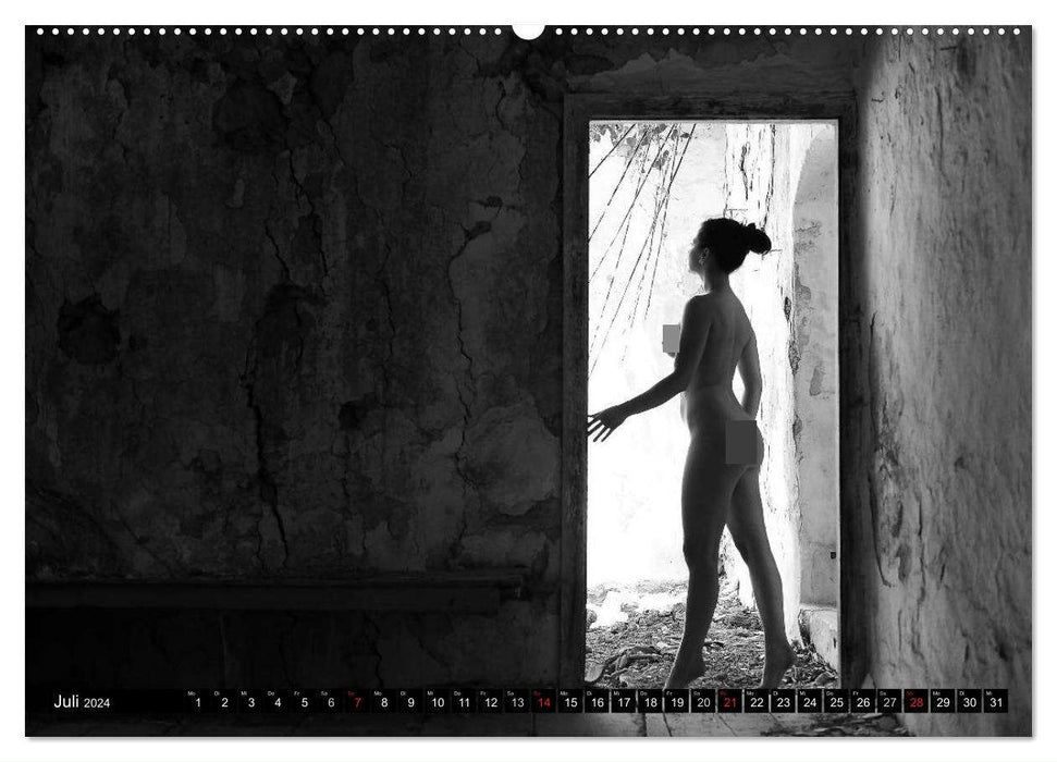 Nude photography in old walls (CALVENDO wall calendar 2024) 