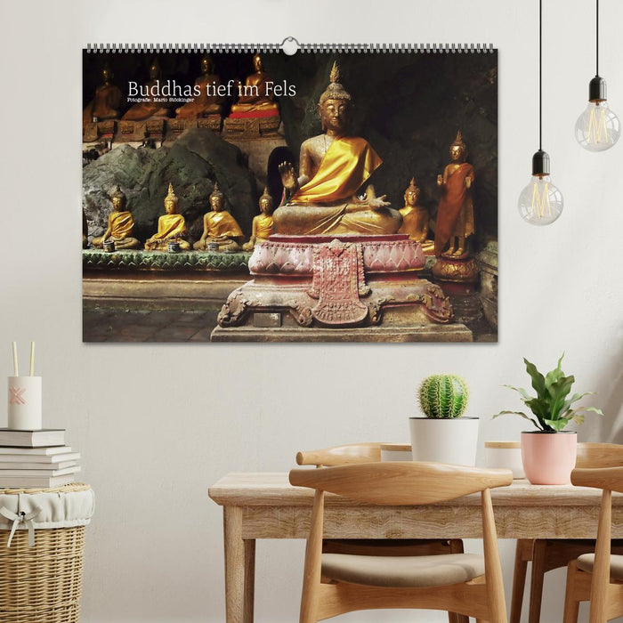 Buddhas tief im Fels (CALVENDO Wandkalender 2024)