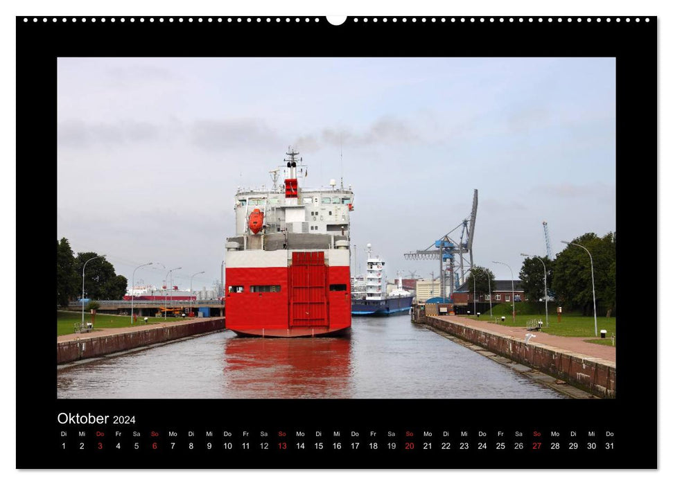 Auf Große Fahrt - Schiffe im Hafen und auf See (CALVENDO Premium Wandkalender 2024)