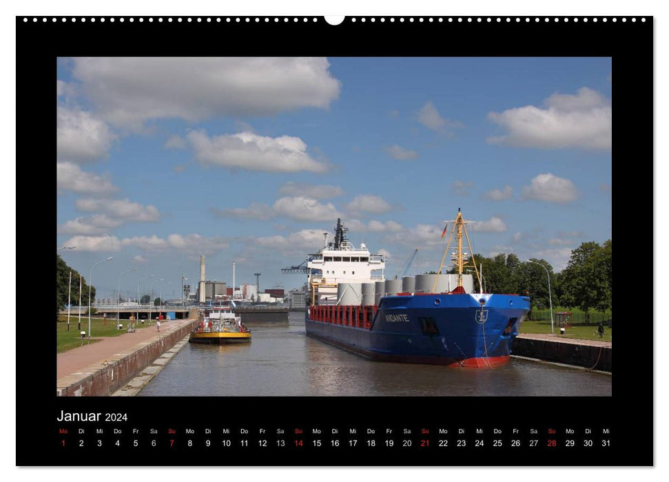Auf Große Fahrt - Schiffe im Hafen und auf See (CALVENDO Wandkalender 2024)