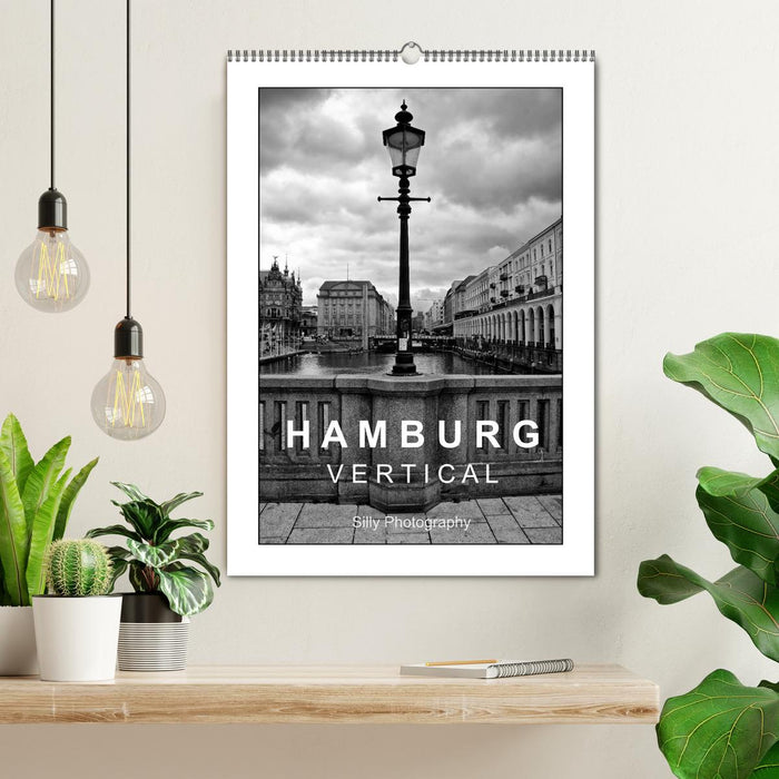 Hambourg Vertical (Calendrier mural CALVENDO 2024) 