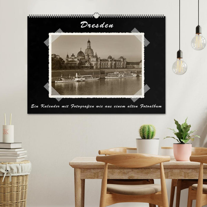 Dresden - A calendar with photographs like from an old photo album (CALVENDO wall calendar 2024) 