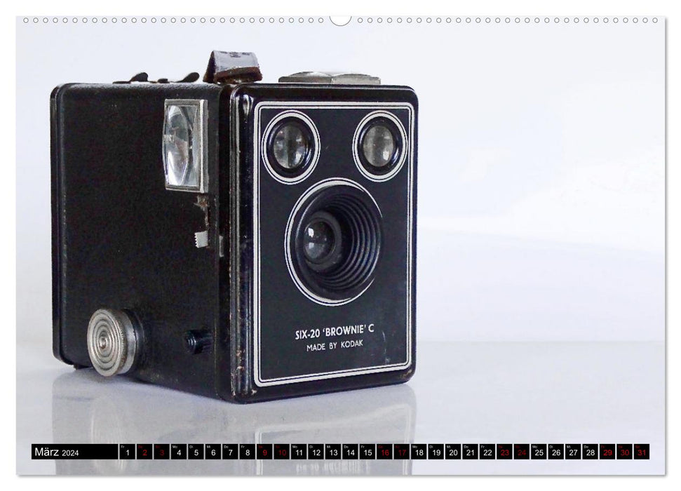 Alte Fotoapparate - Kameras von Kodak der Jahre 1905 bis 1977 (CALVENDO Wandkalender 2024)