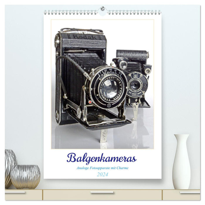 Balgenkameras - Analoge Fotoapparate mit Charme (CALVENDO Premium Wandkalender 2024)