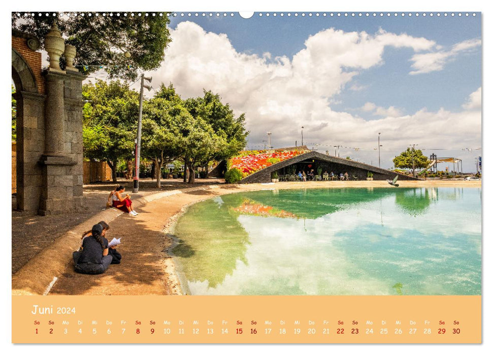 Santa Cruz à Tenerife - lumière et jeux de couleurs (calendrier mural CALVENDO 2024) 