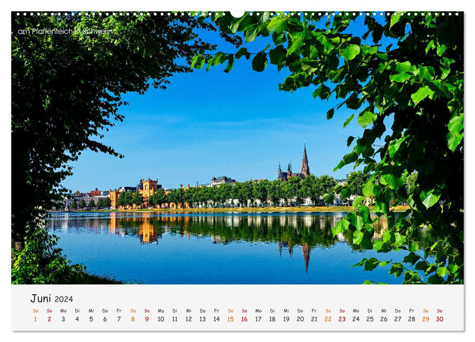 Schwerin Mecklenburg (CALVENDO Premium Wandkalender 2024)