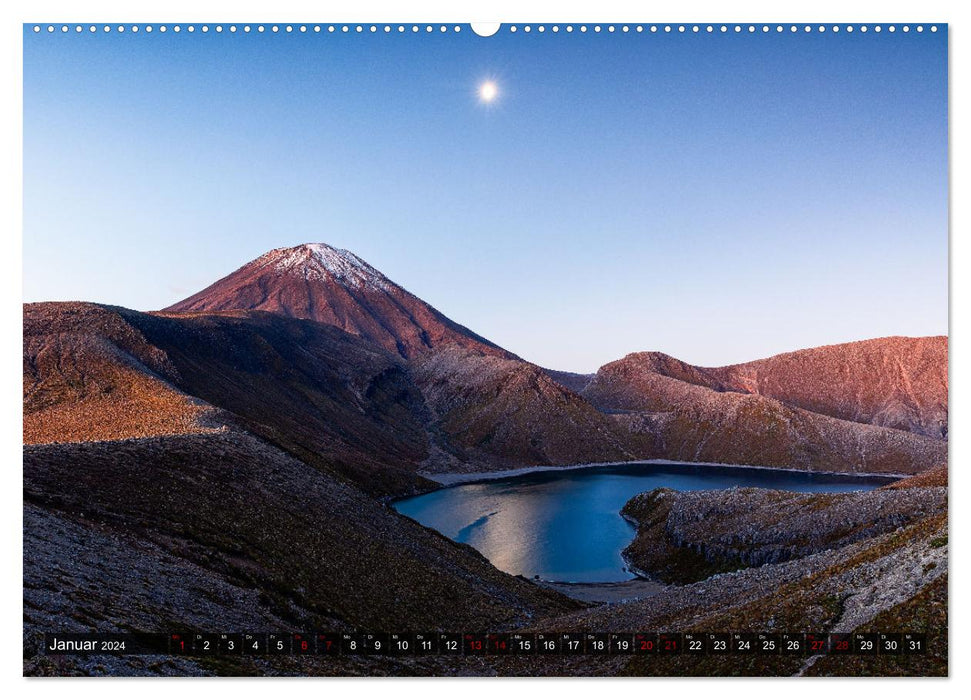 Le nord de la Nouvelle-Zélande : volcans, cascades et plages impressionnantes (Calendrier mural CALVENDO Premium 2024) 