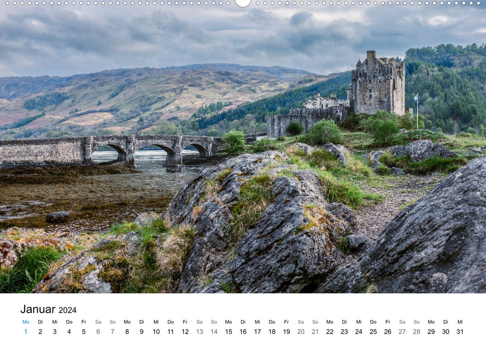Scotland - In the color tone of light (CALVENDO Premium Wall Calendar 2024) 