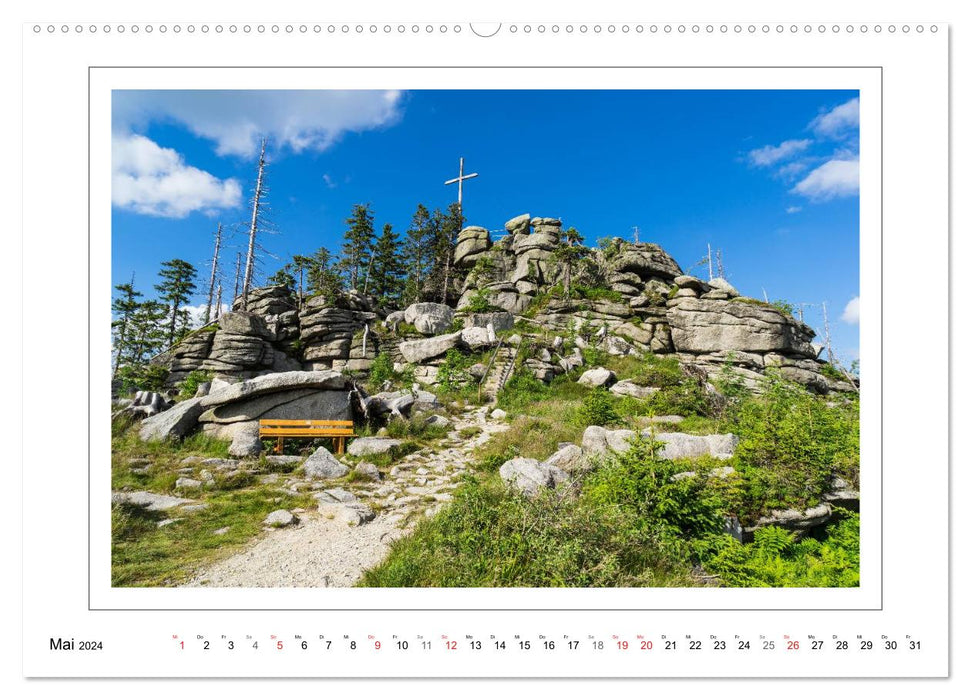 On the road in the Bavarian Forest (CALVENDO Premium Wall Calendar 2024) 