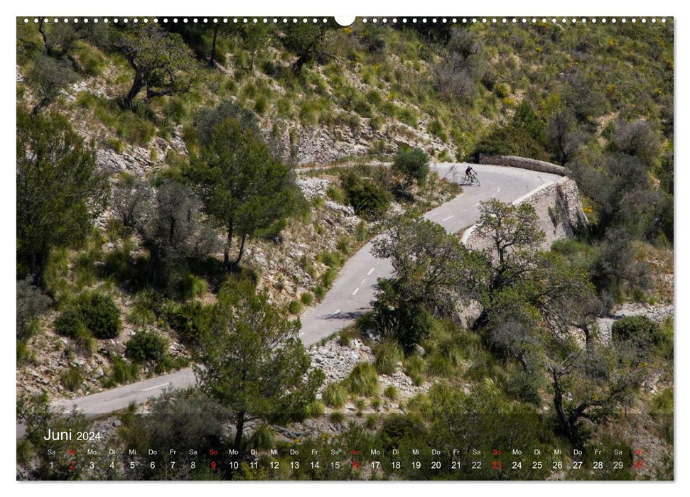 With the racing bike in Mallorca (CALVENDO wall calendar 2024) 